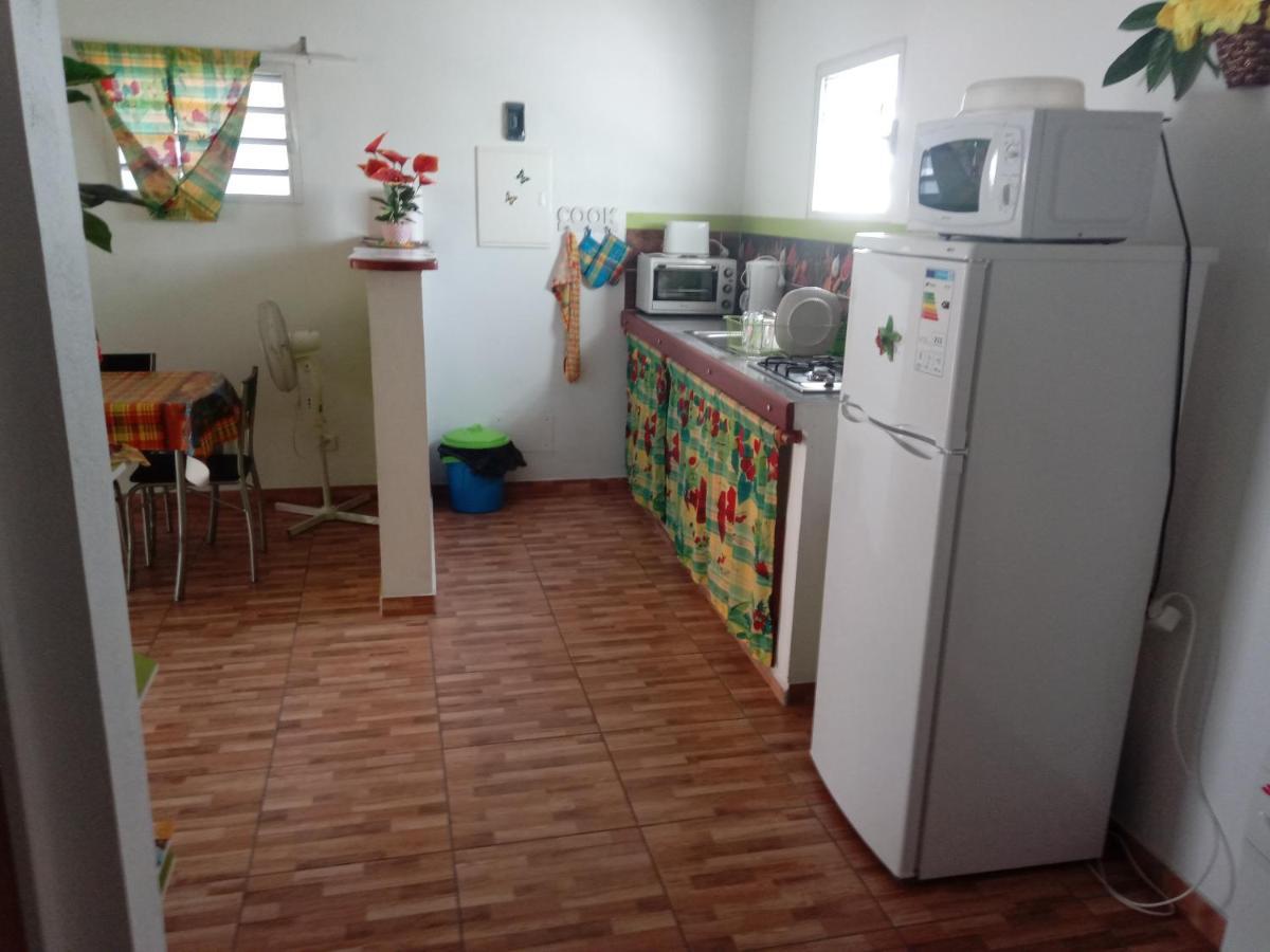 La Casa Binecha Avec Jacuzzi Villa Baillif Buitenkant foto