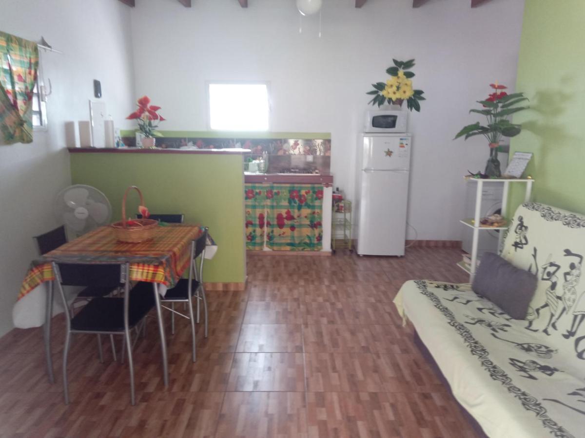 La Casa Binecha Avec Jacuzzi Villa Baillif Buitenkant foto