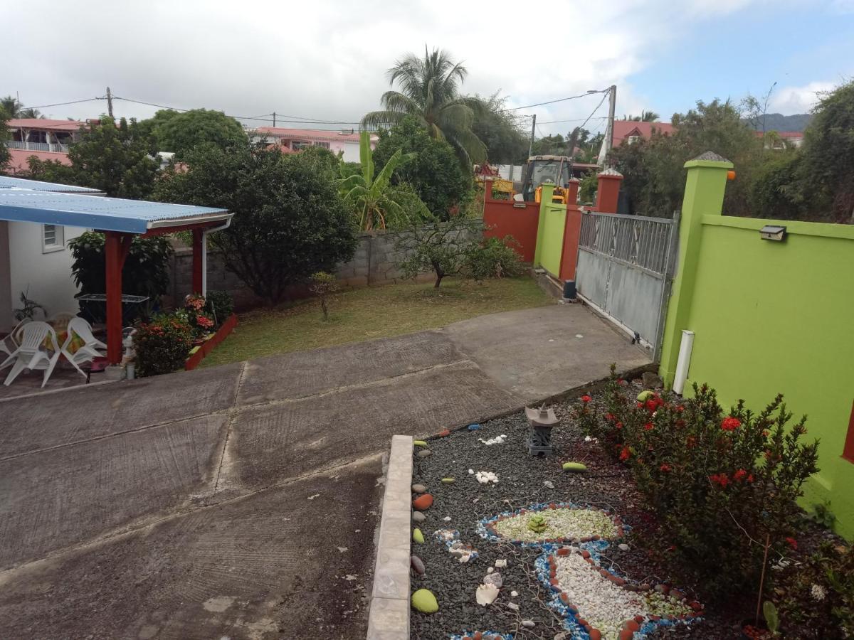 La Casa Binecha Avec Jacuzzi Villa Baillif Buitenkant foto