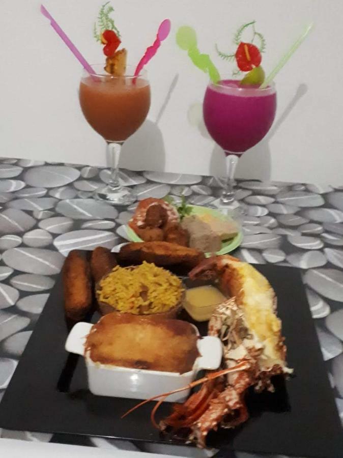 La Casa Binecha Avec Jacuzzi Villa Baillif Buitenkant foto