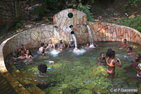 La Casa Binecha Avec Jacuzzi Villa Baillif Buitenkant foto